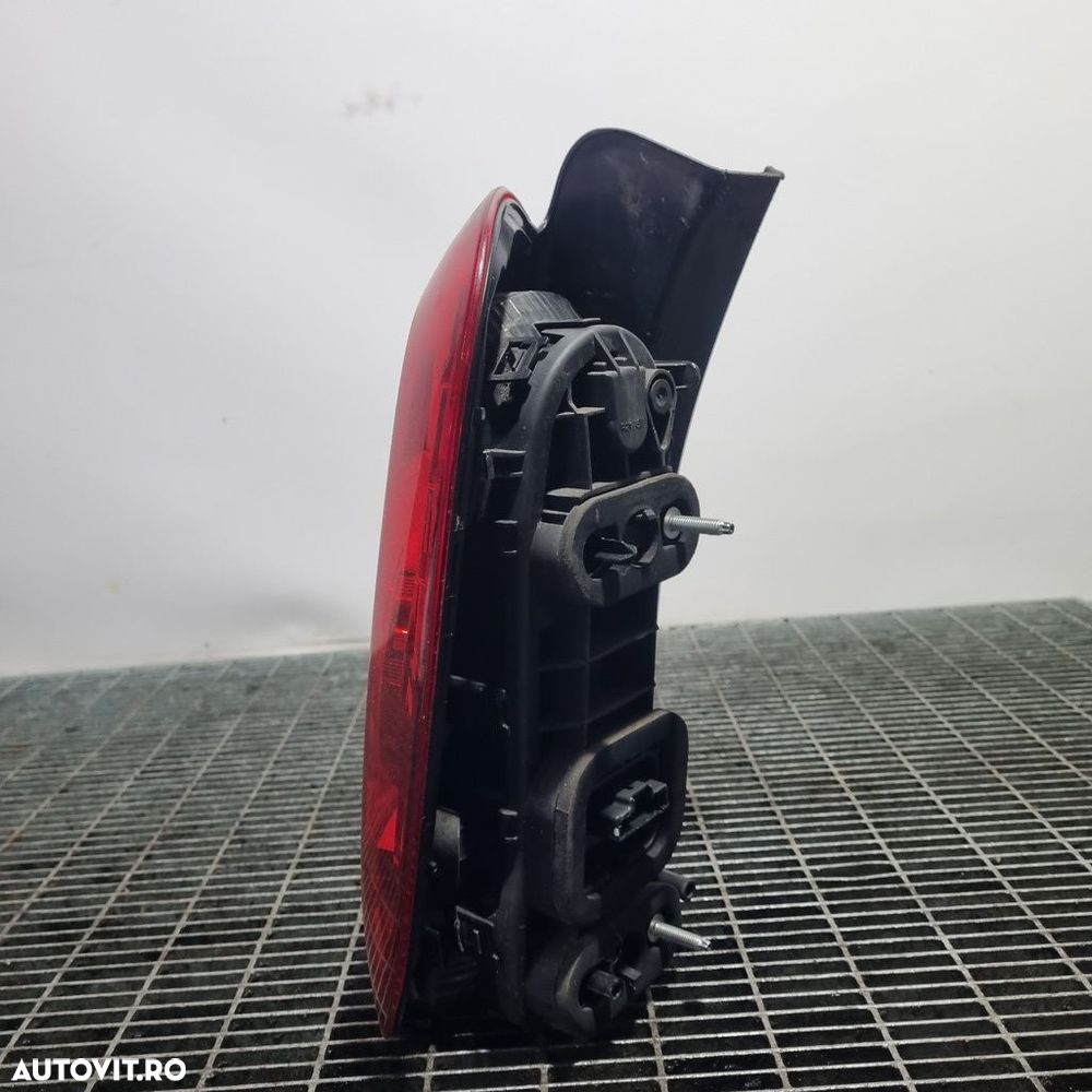 Stop Dreapta Dacia Duster Facelift 2014 - 2017 SUV 4 Usi (1438) Bec clasic - 2