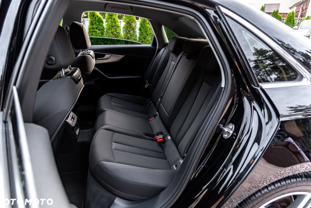 Audi A4 Limousine 35 TFSI S tronic S line - 19