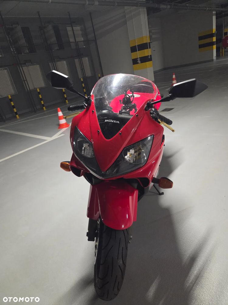 Honda CBR - 12