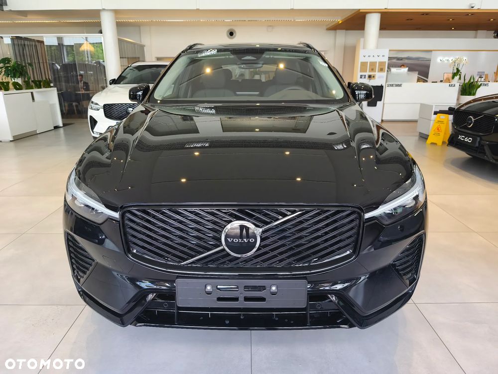 Volvo XC 60 B5 B AWD Plus Dark - 9