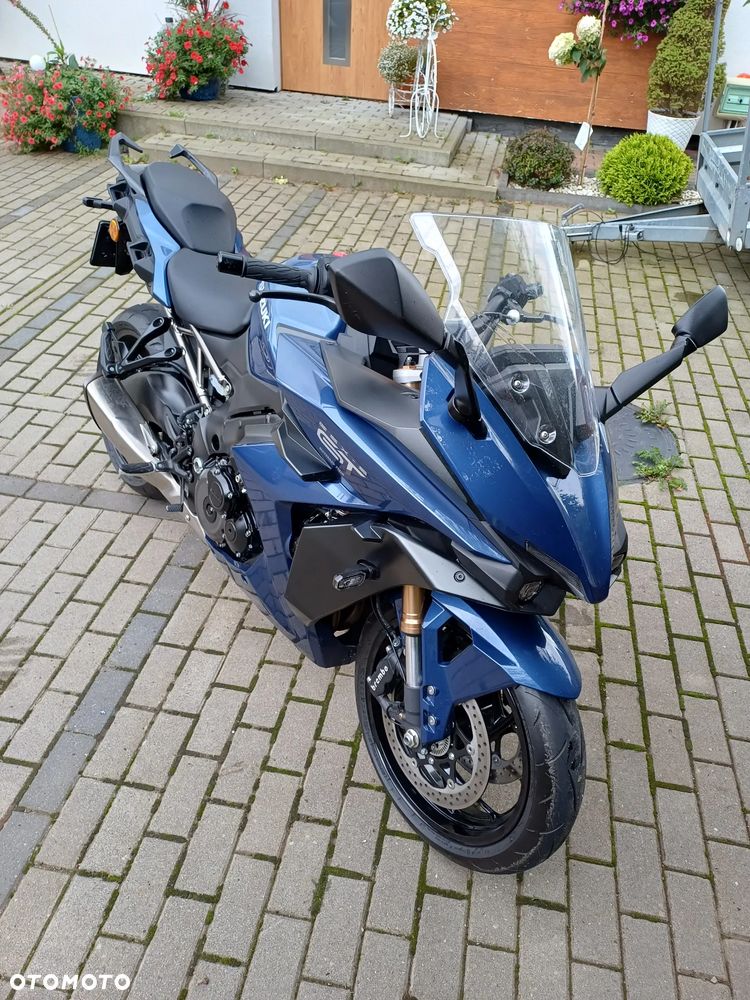 Suzuki GSX 1000 - 18