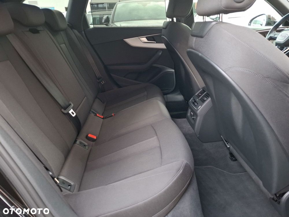 Audi A4 Allroad - 13