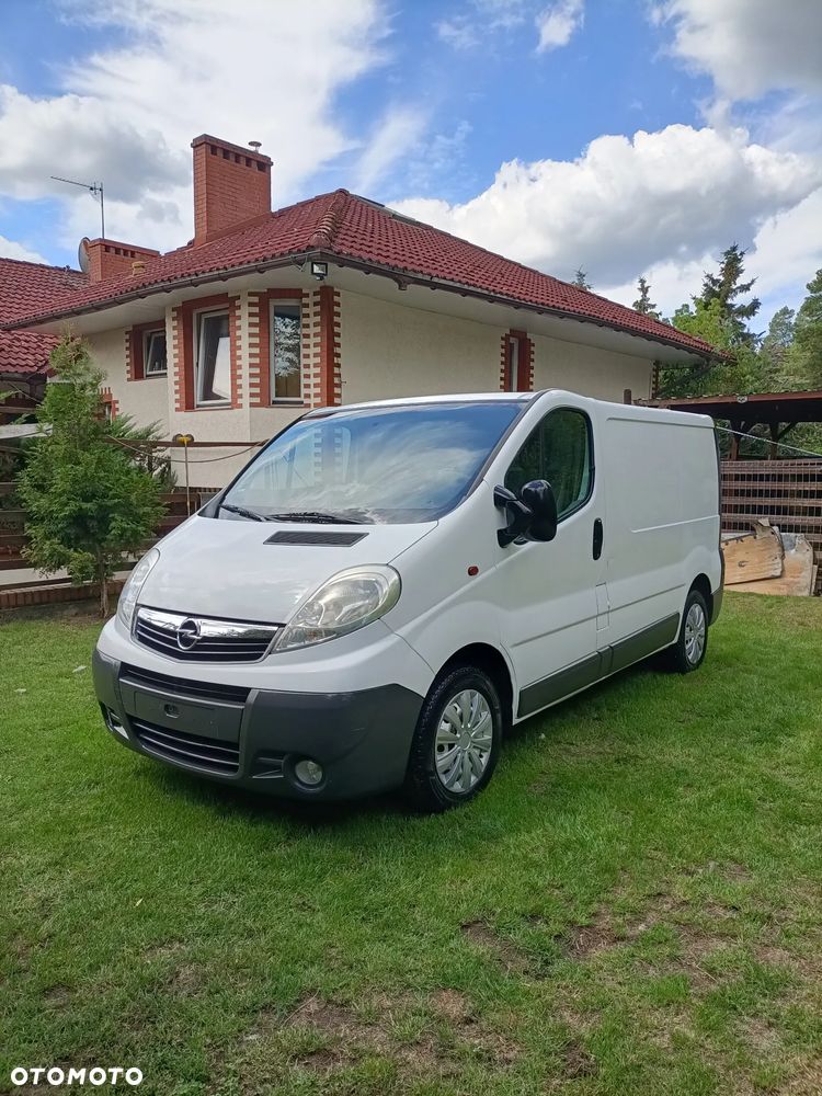 Opel Vivaro - 1