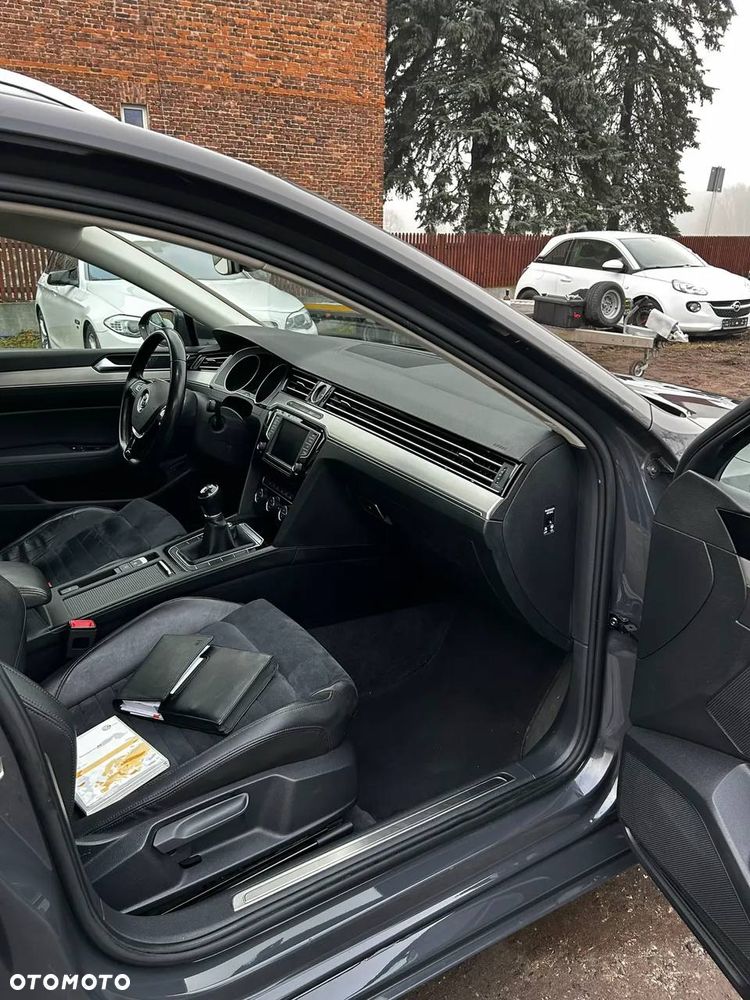 Volkswagen Passat 2.0 TDI (BlueMotion Technology) Highline - 7