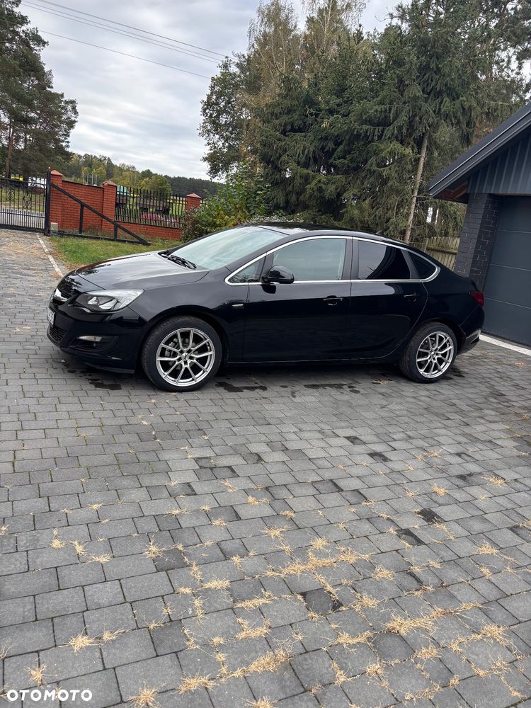 Opel Astra - 16