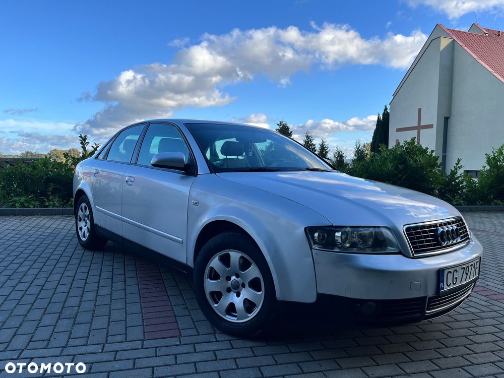 Audi A4 Limousine - 15