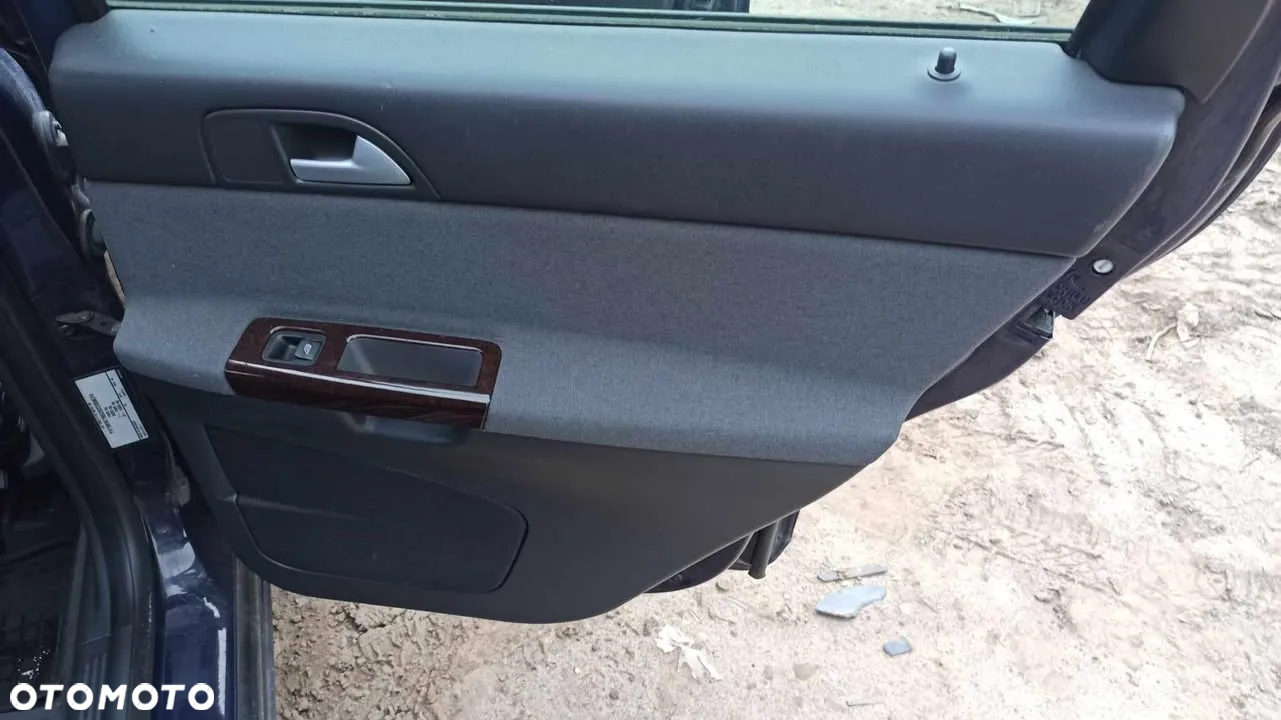 VOLVO V50 1.6 Diesel 2006r. - 10