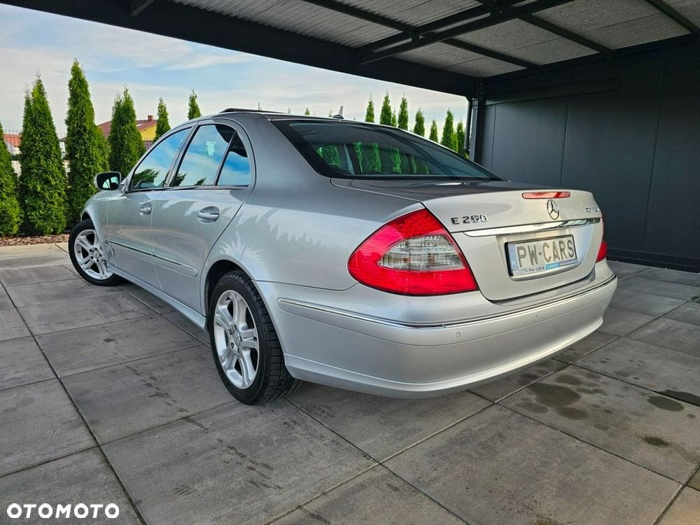 Mercedes-Benz E-Class 2007 photo 4
