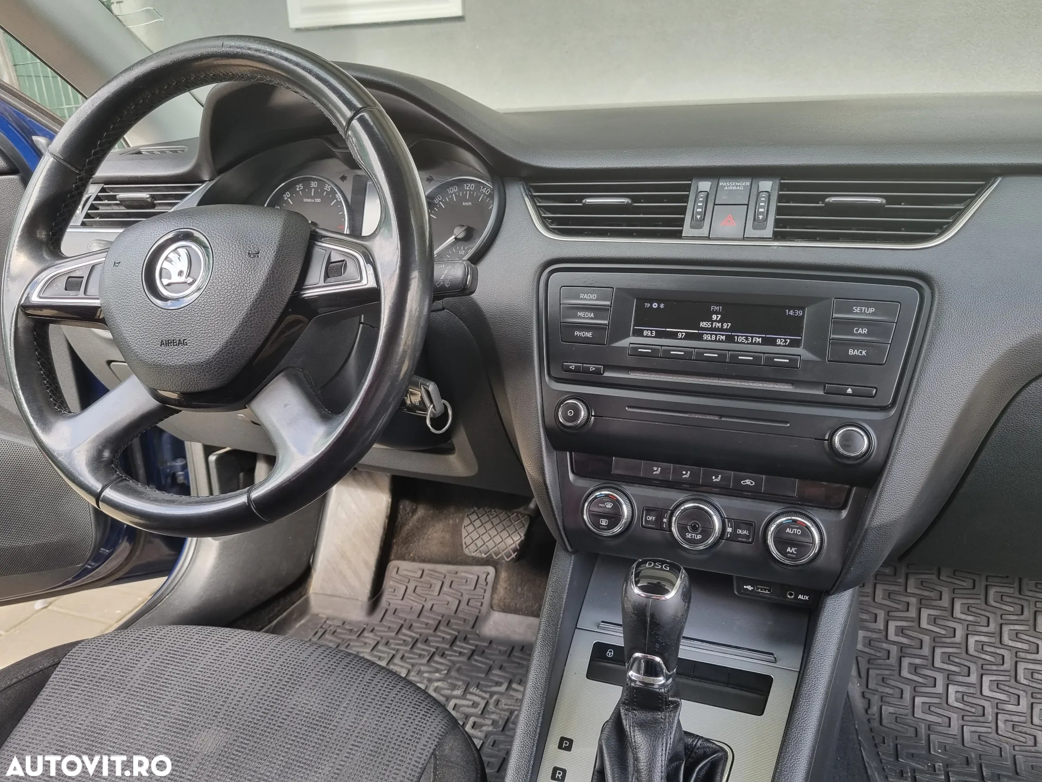 Skoda Octavia 1.6 TDI DSG Ambition - 9