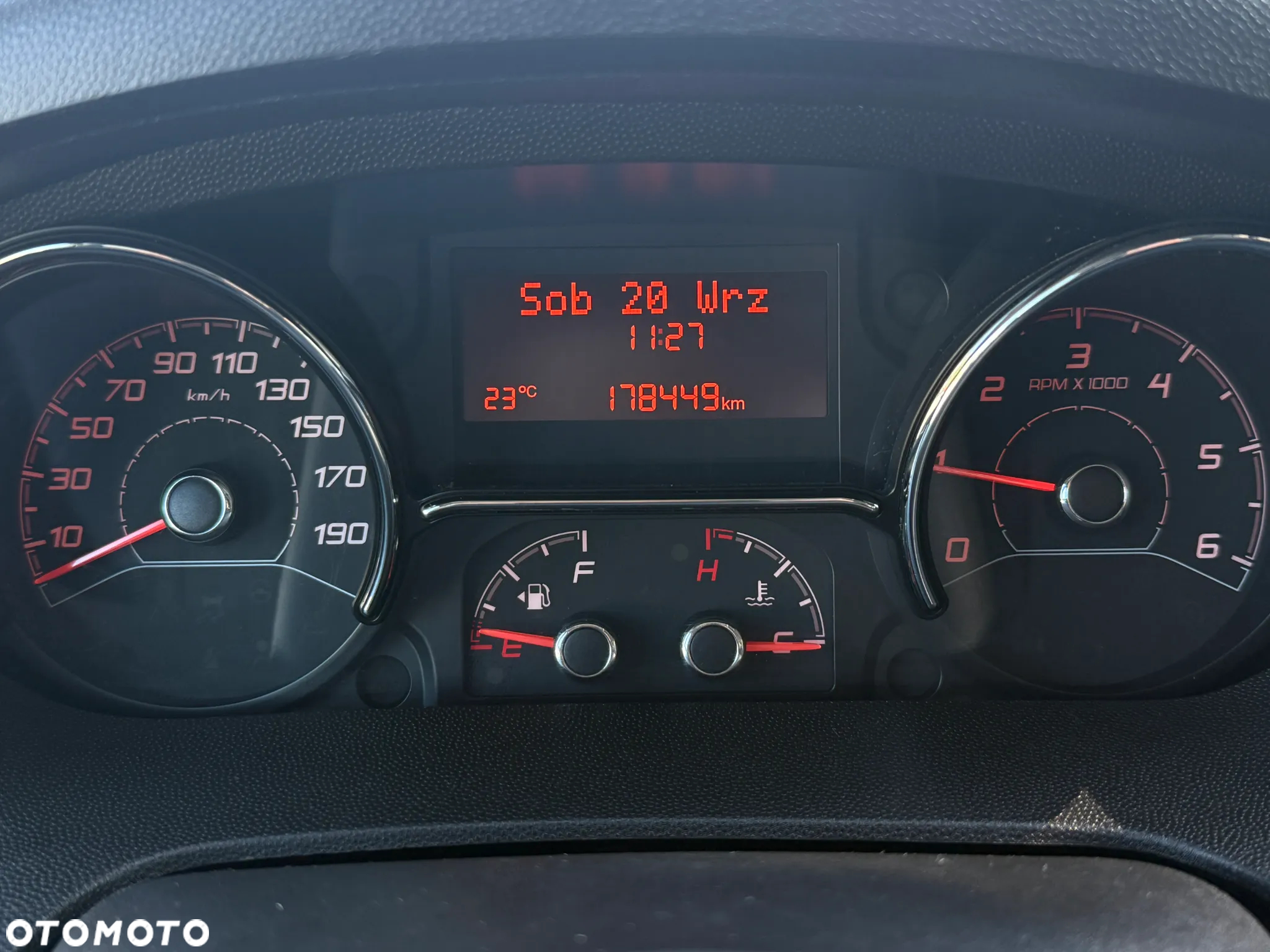 Fiat Ducato 2.3 140KM / Kontener 4,2m 8EP + Winda Dhollandia 750kg / 178.500KM / PO SERWISIE / ZAREJESTROWANY W PL - 30