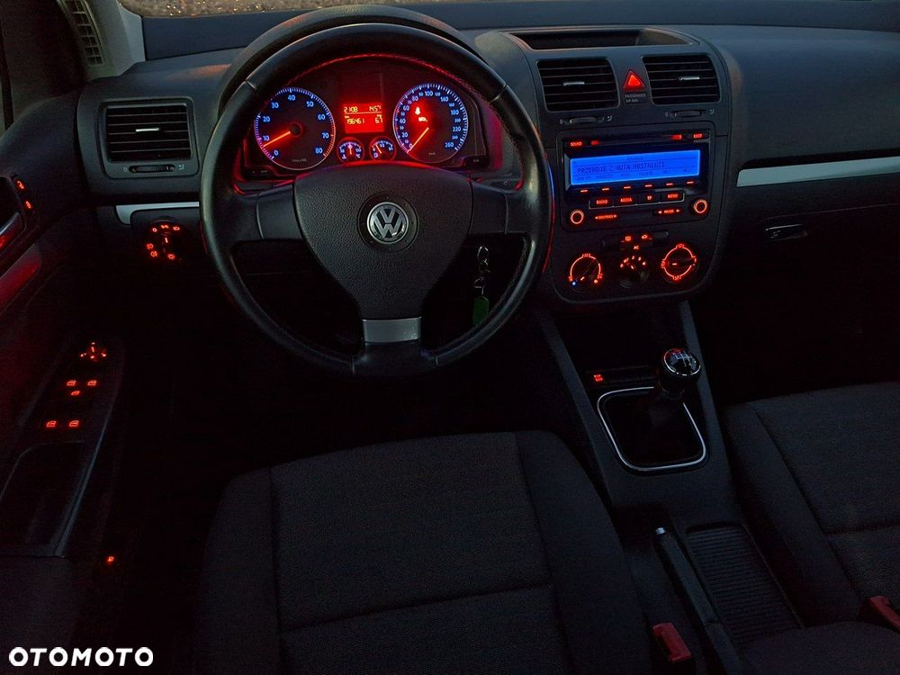Volkswagen Golf - 11