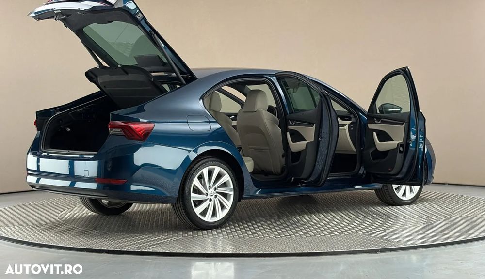Skoda Octavia 2.0 TDI DSG Style - 7