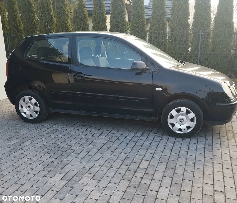 Volkswagen Polo - 2