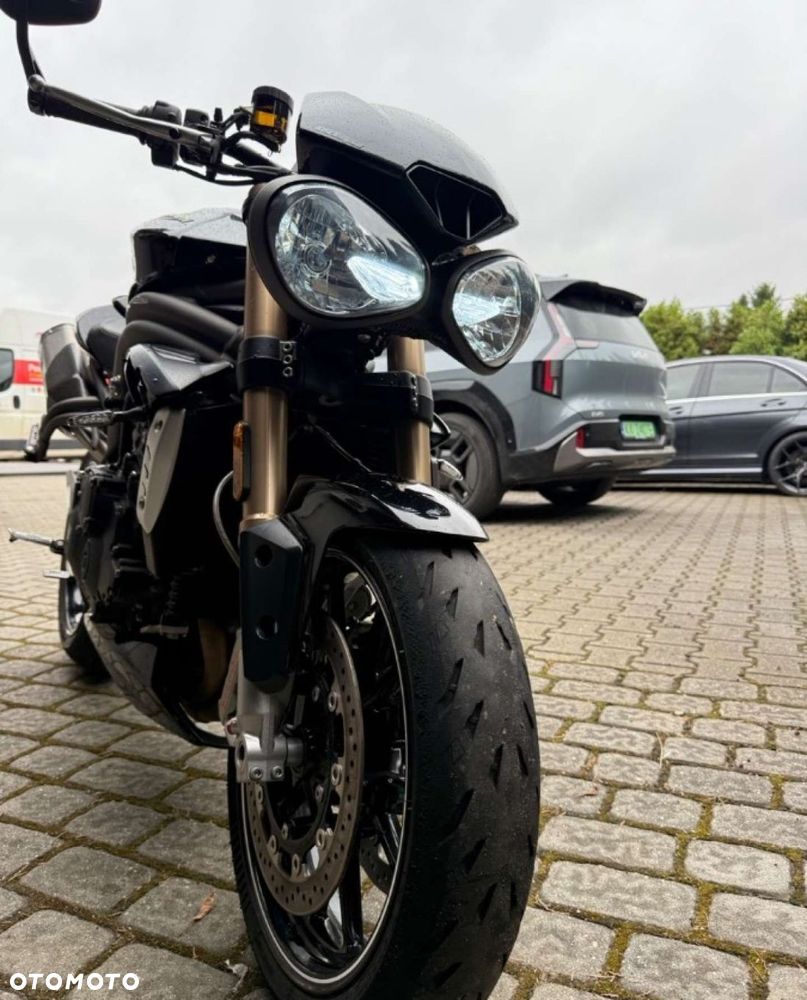 Triumph Speed Triple - 12