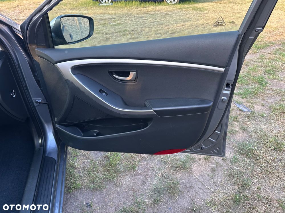 Hyundai i30 1.6 CRDI Trend - 7