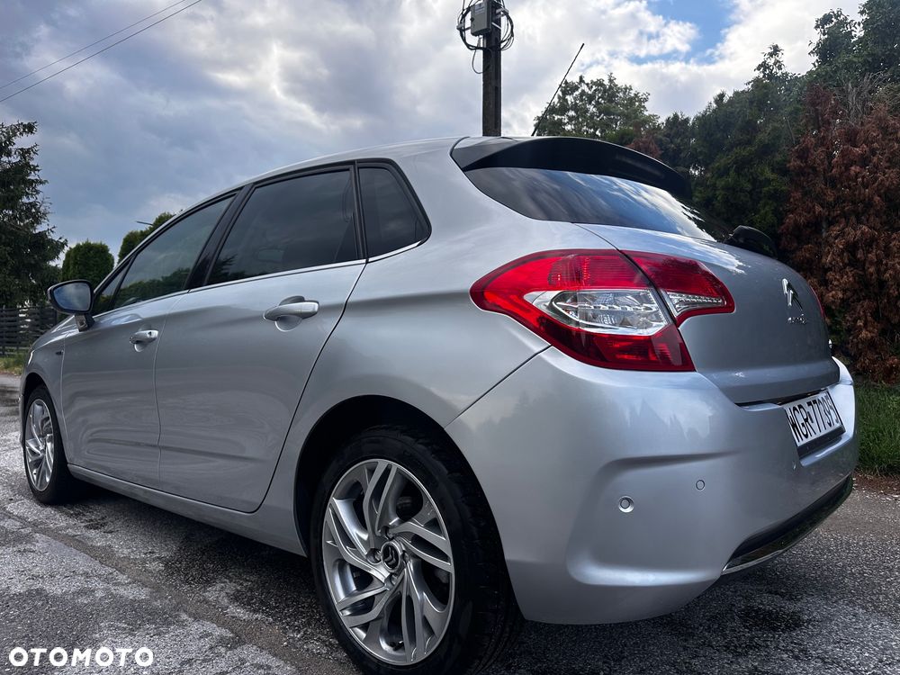 Citroën C4 VTi 120 Exclusive - 4