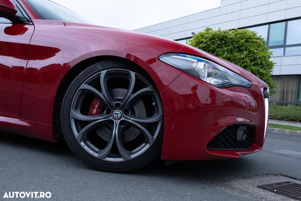 Alfa Romeo Giulia 2.0 Turbo 16V AT8 Veloce - 9