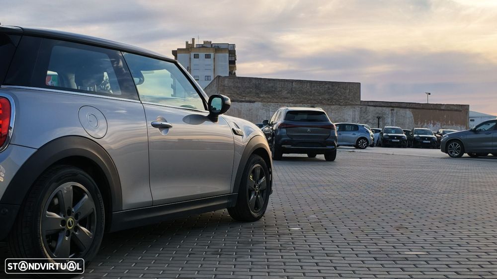 MINI 3 Portas Cooper SE Classic - 9