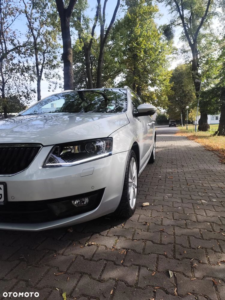 Skoda Octavia 1.6 TDI Elegance DSG - 3
