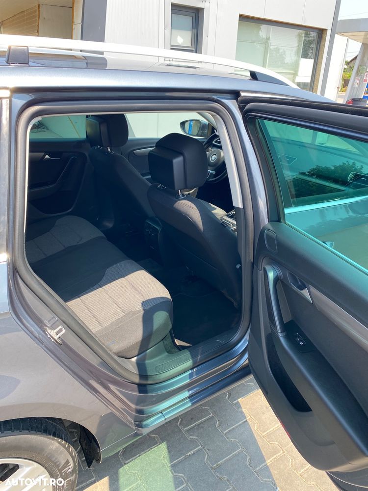 Volkswagen Passat - 22