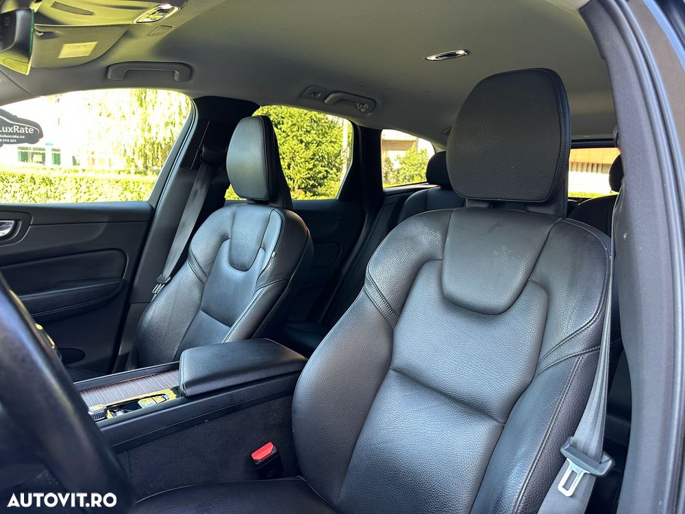 Volvo XC 60 B5 D AWD Geartronic Momentum Pro - 14
