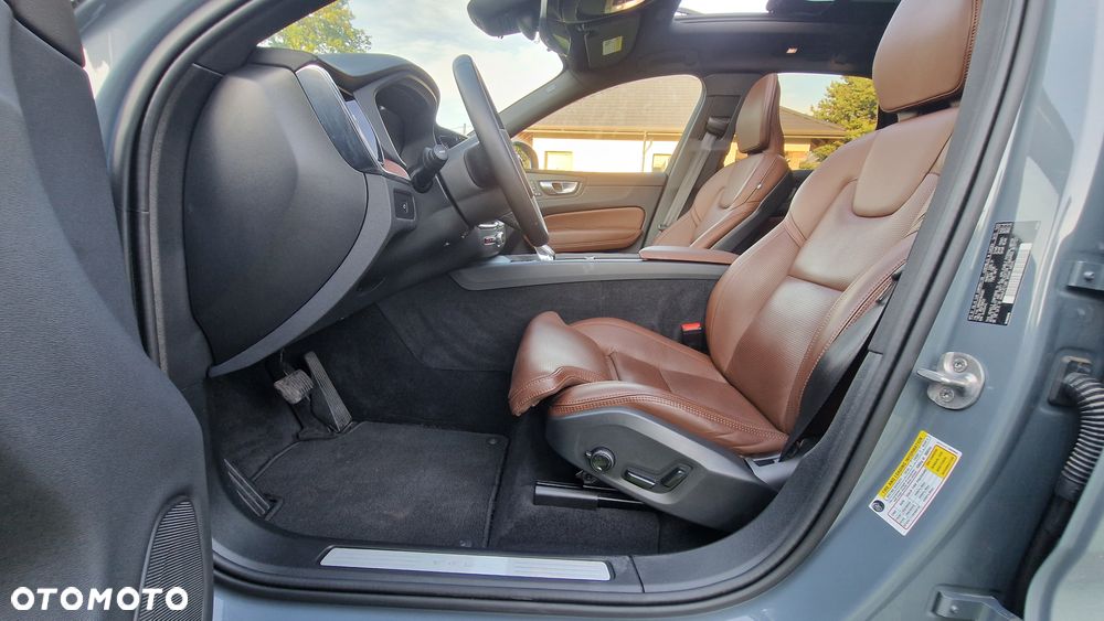 Volvo XC 60 B5 B AWD Geartronic Inscription - 11