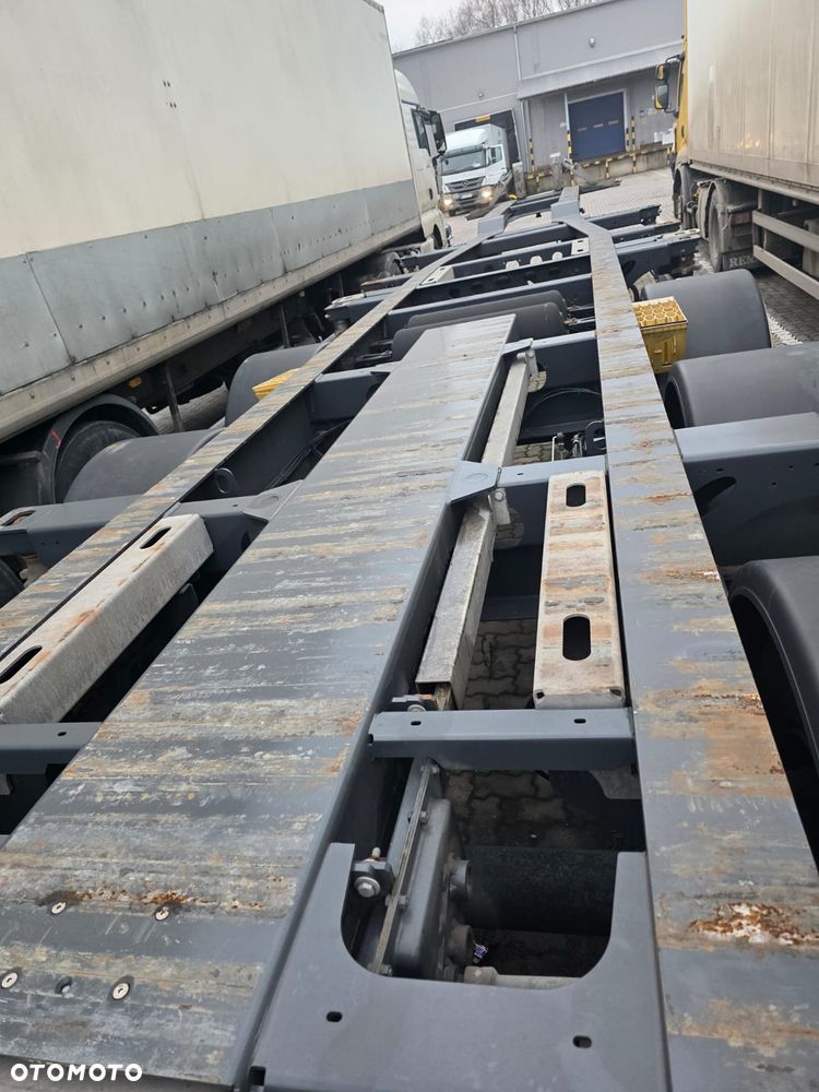 Wielton Naczepa podkontenerowa - 6