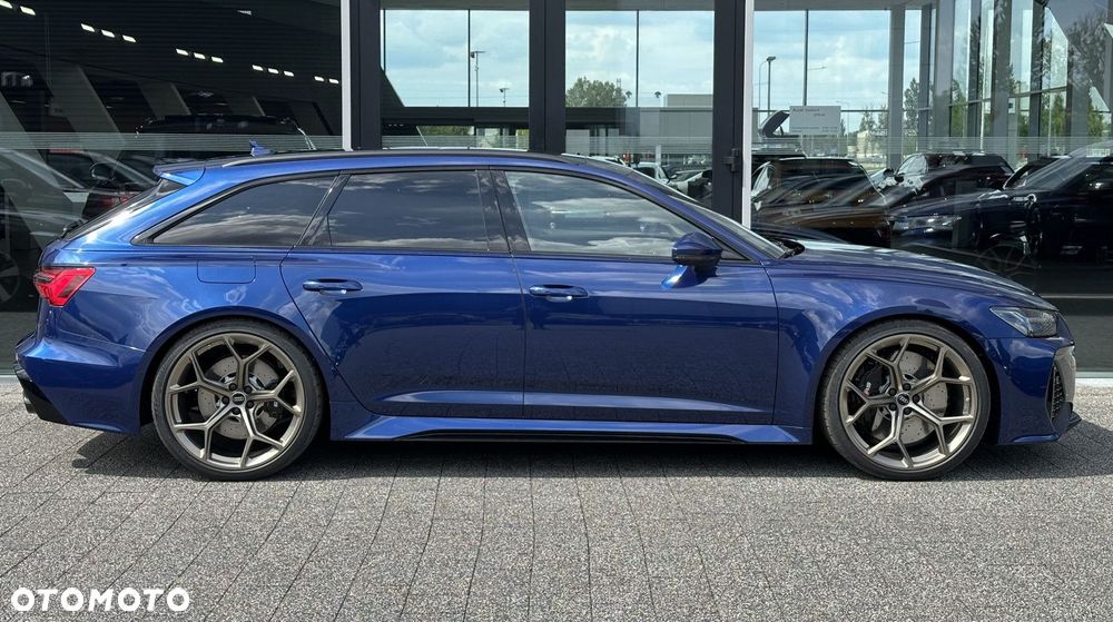 Audi RS6 Avant - 4
