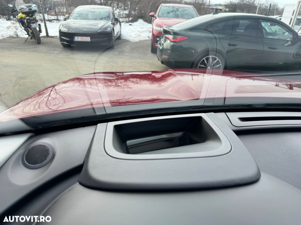 Jaguar F-Pace 20d AWD Aut. Prestige - 11