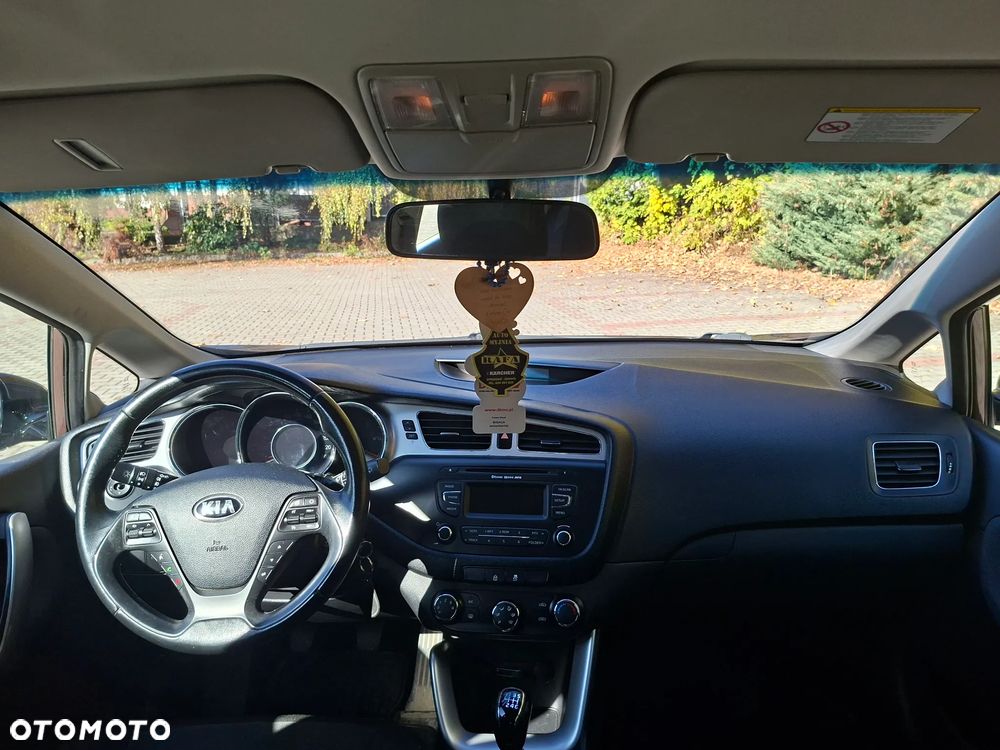 Kia Ceed - 6