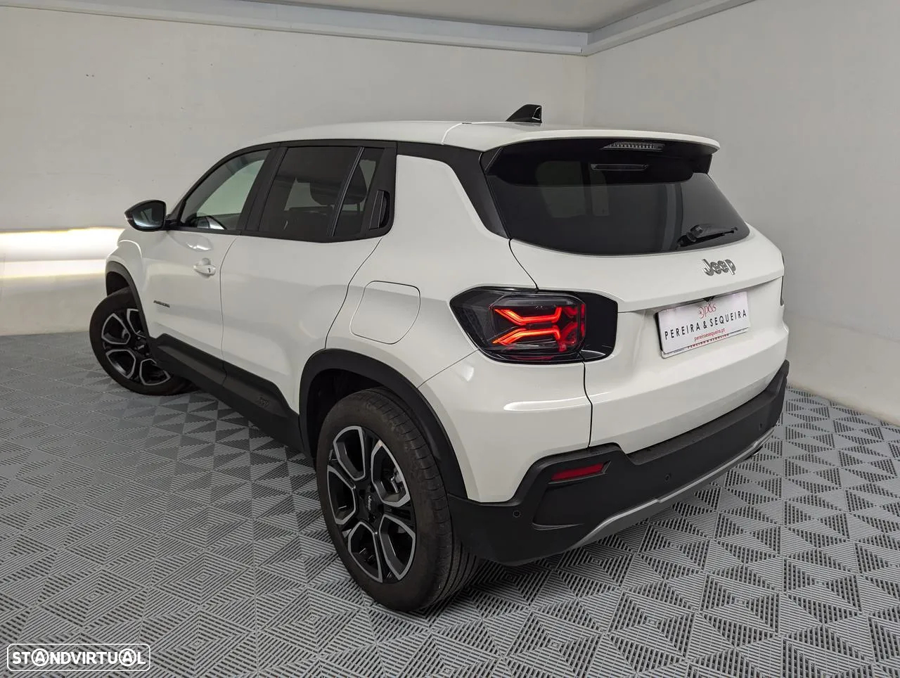 Jeep Avenger 1.2 GSE T3 Altitude - 9