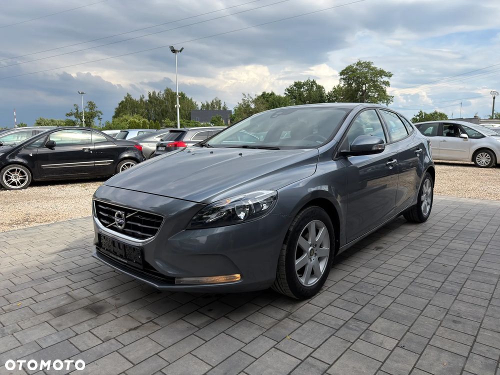 Volvo V40 D2 R-Design Momentum - 3