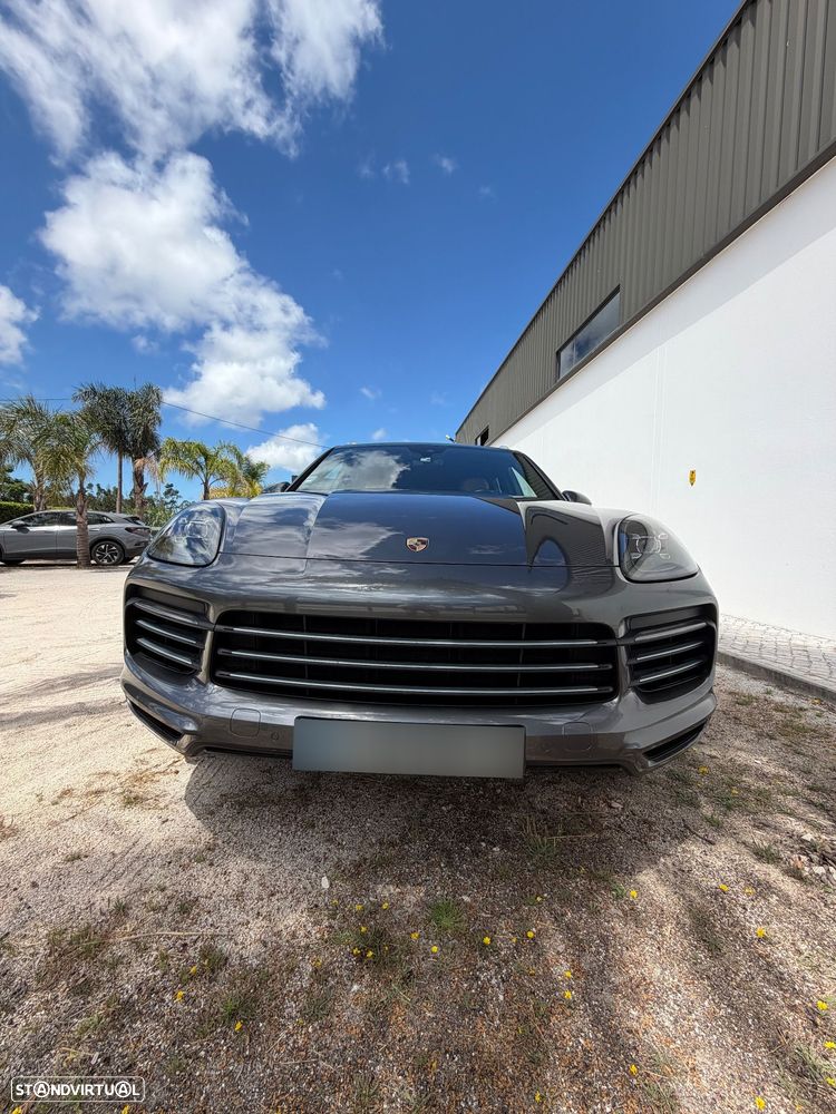 Porsche Cayenne Platinum Edition - 16