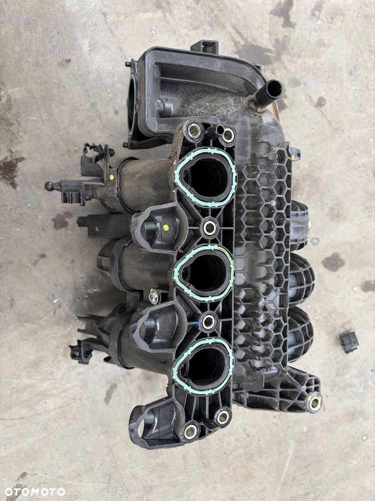 Fiat 500 kolektor ssący 1.0 hybryda 46351386 - 3