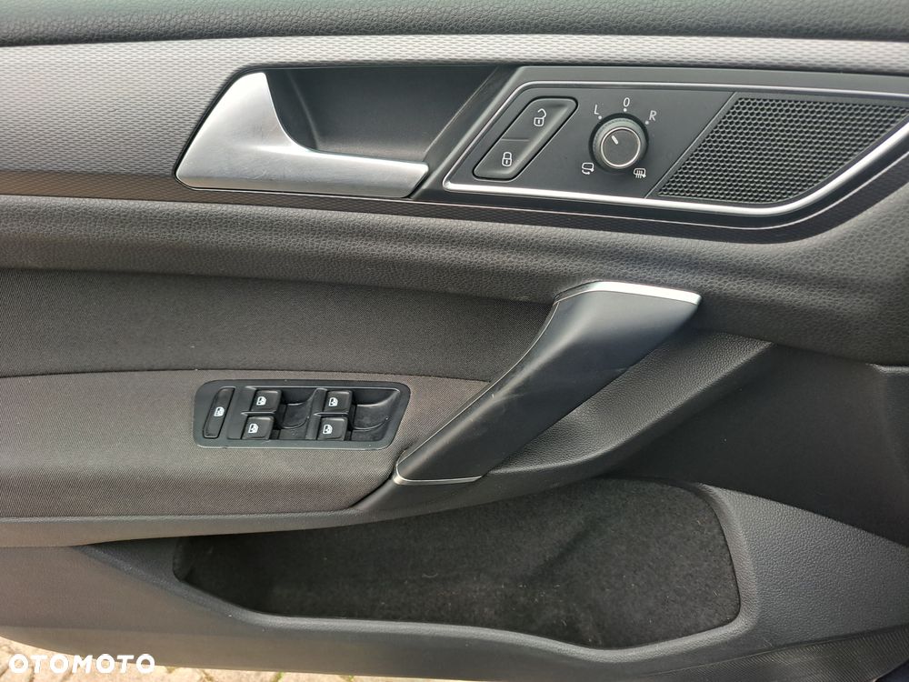 Volkswagen Golf Sportsvan 1.6 TDI BlueMotion Technology Lounge - 11