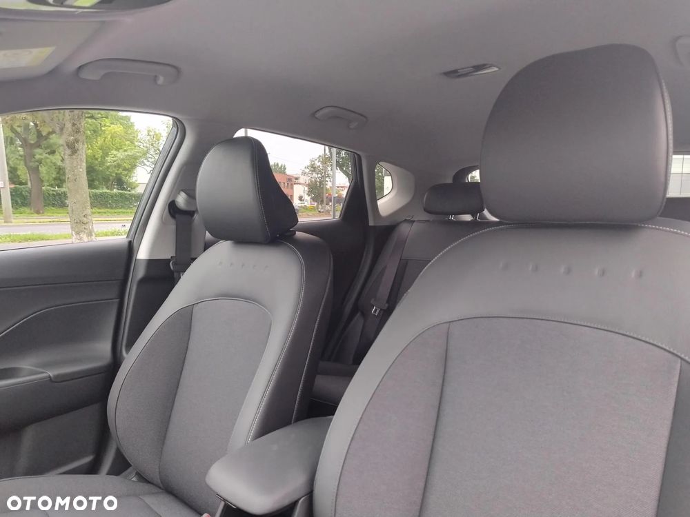 Hyundai Kona Electric 65kWh Executive - 13