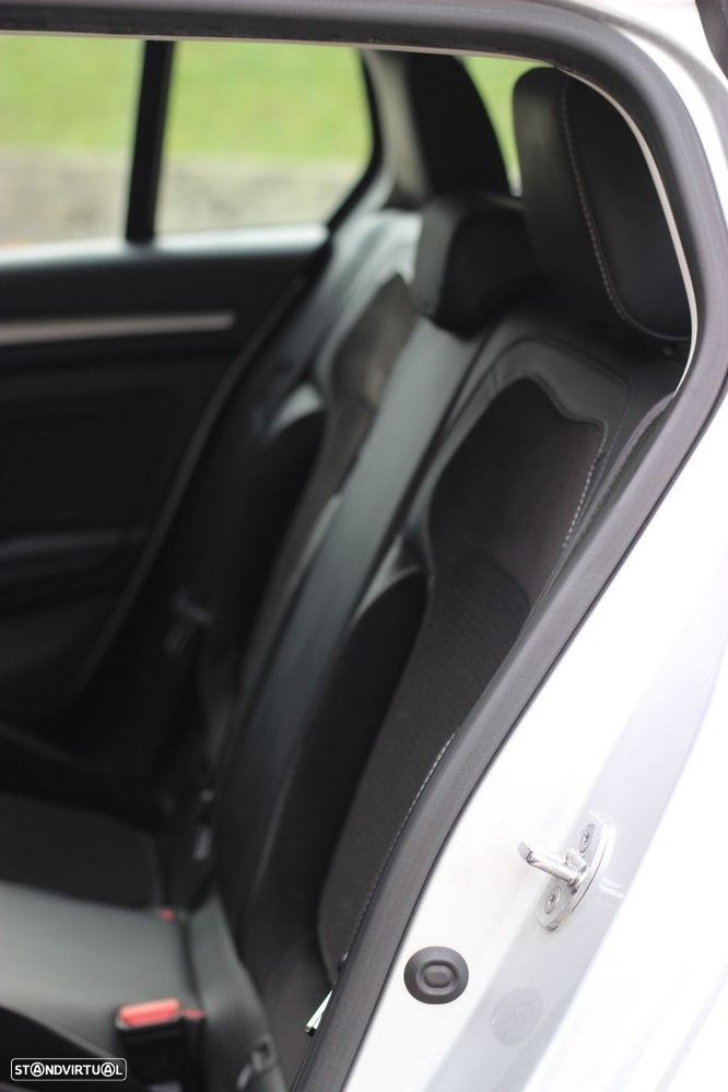 Renault Mégane ENERGY dCi 110 INTENS - 16