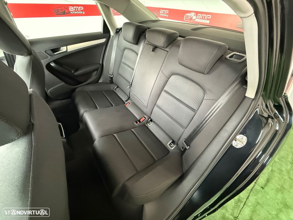 Audi A4 2.0 TDI Advance - 11