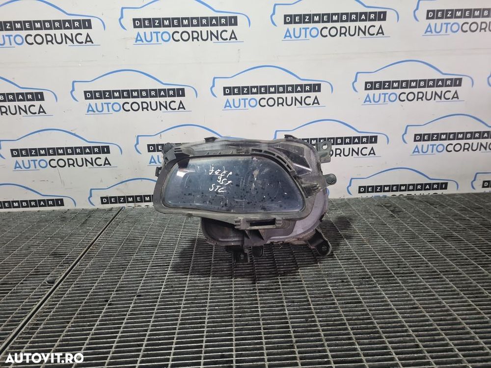 Far Stanga Jeep Cherokee V 2013 - 2017 SUV 4 Usi (951) Fara xenon - 1