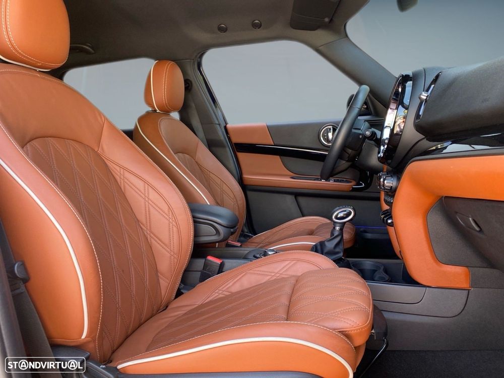 MINI Countryman Cooper SE Premium Classic Auto - 17
