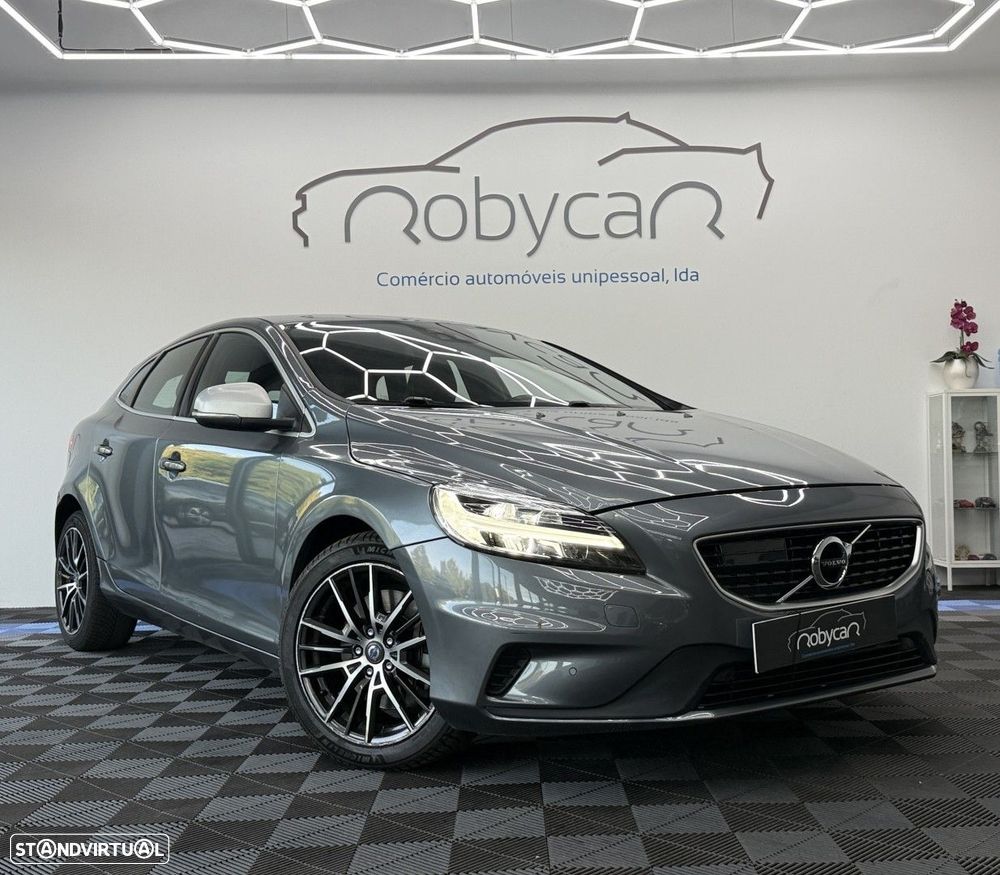 Volvo V40 2.0 D2 R-Design Momentum Geartronic - 8