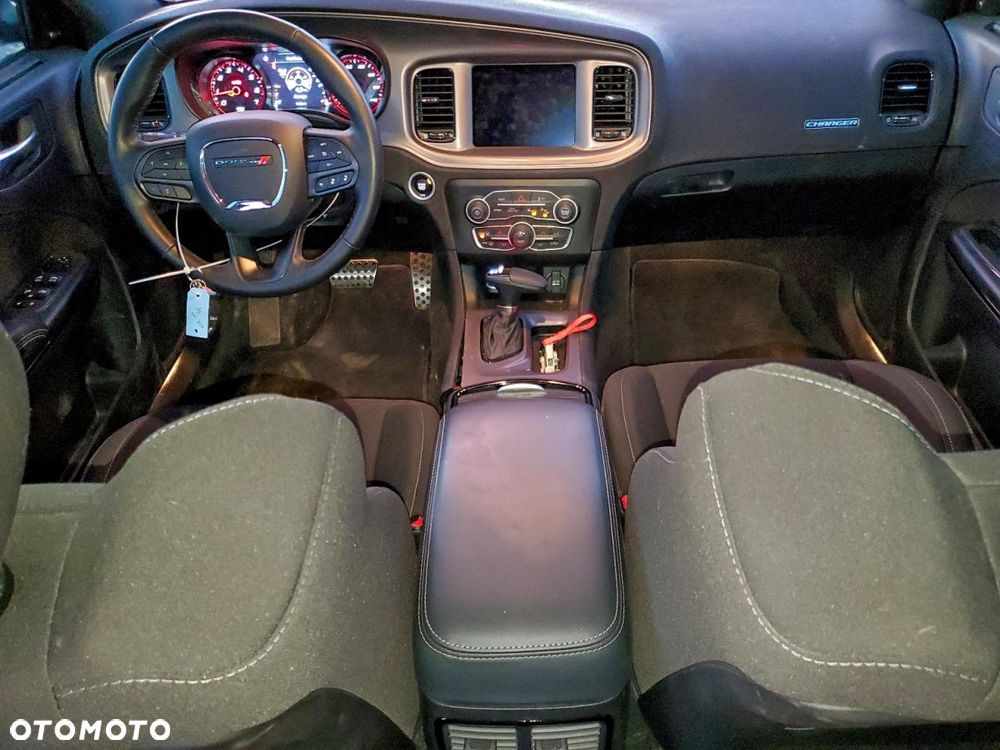 Dodge Charger 3.6 GT - 9