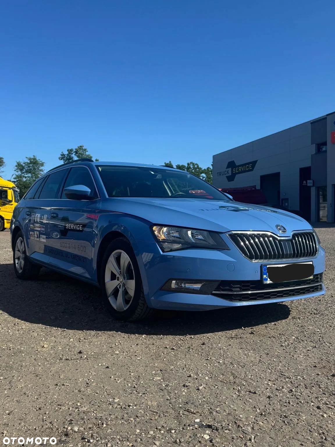 Skoda Superb Combi 2.0 TDI DSG Ambition - 3