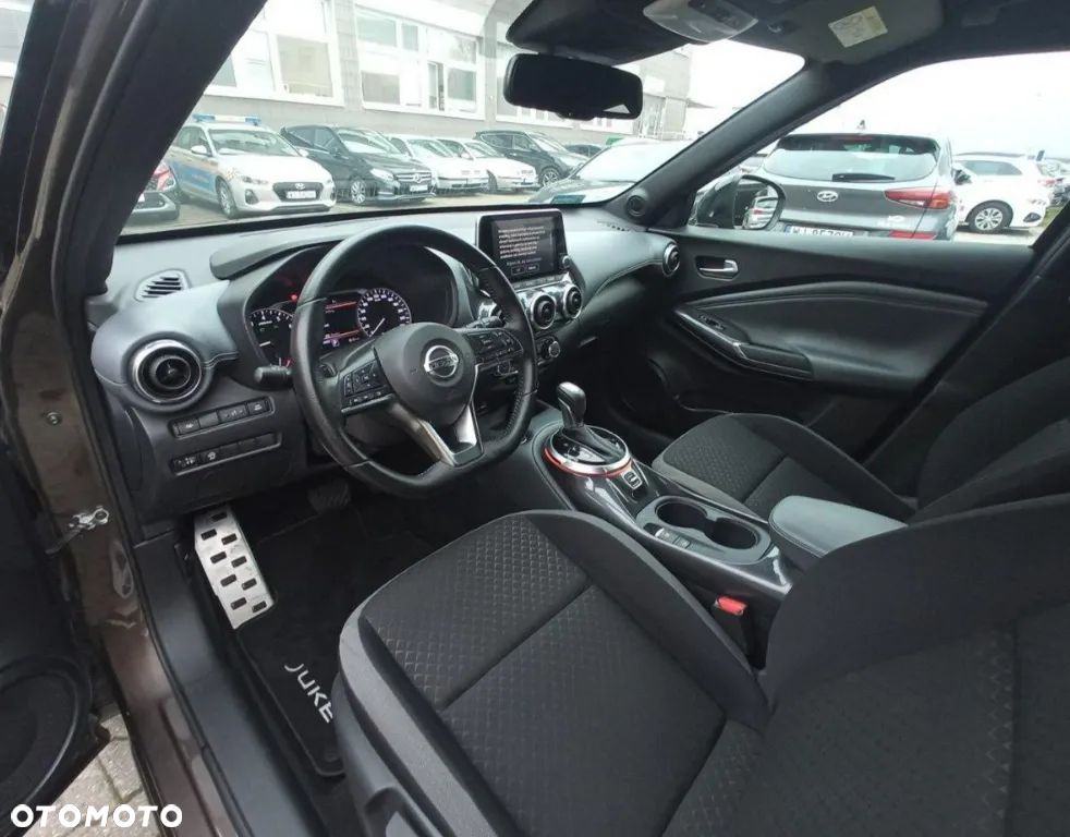 Nissan Juke 1.0 DIG-T N-Connecta DCT - 4