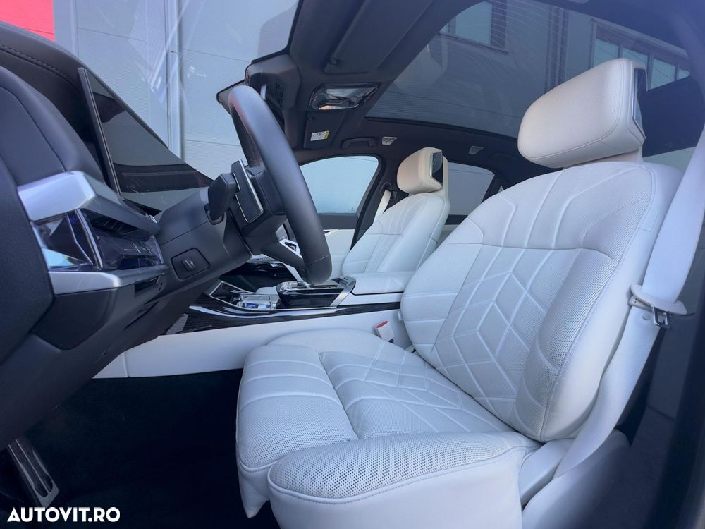 BMW Seria 7 750e xDrive - 12