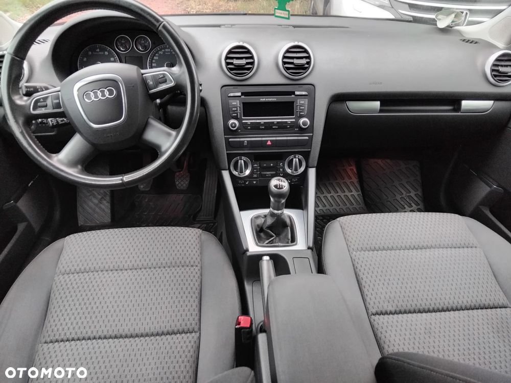 Audi A3 Sportback 1.8 TFSI Attraction - 12