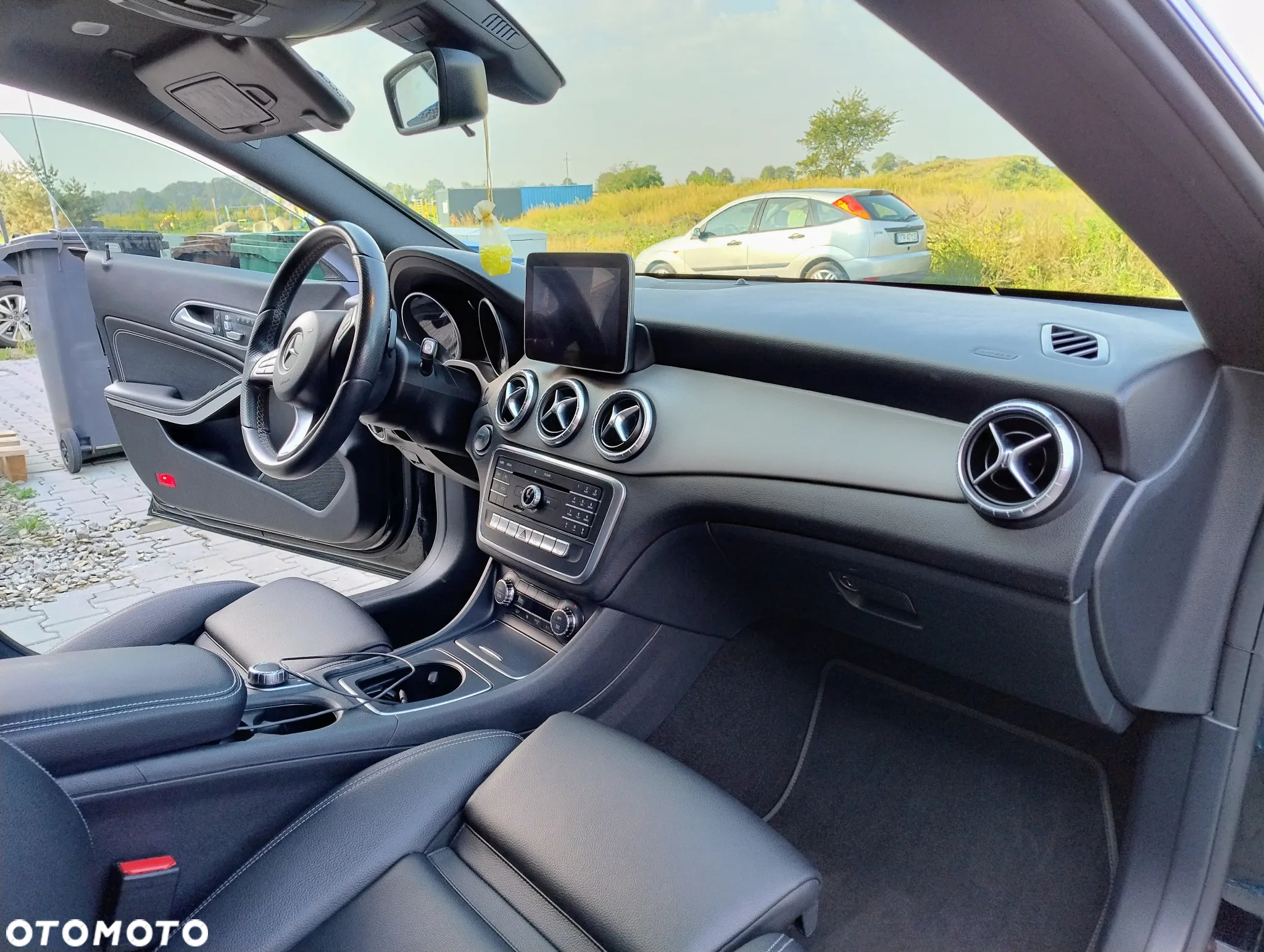Mercedes-Benz CLA 250 4Matic 7G-DCT - 13