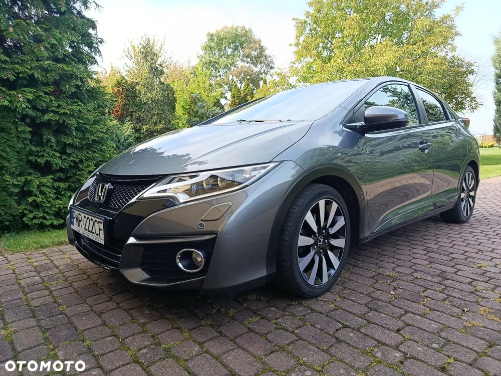 Honda Civic 1.8 Elegance (Honda Connect+) - 2