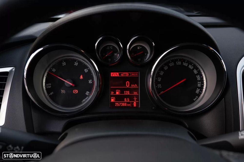 Opel Astra Sports Tourer 1.6 CDTi Executive S/S - 27