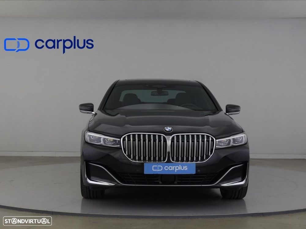 BMW 745 e iPerformance Pack M Auto - 3